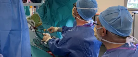 Nouvelle technique de chirurgie gynécologique à la Clinique Mutualiste : VNotes