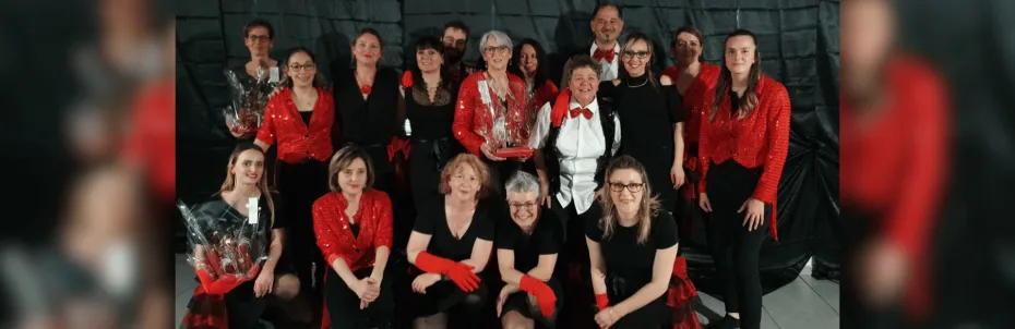 UN SPECTACLE DE CABARET PROPOSÉ PAR LE PERSONNEL POUR LES RÉSIDENTS DU VAL DORLAY